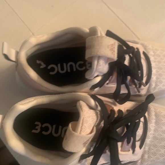 Addias bounce - Picture 1 of 4